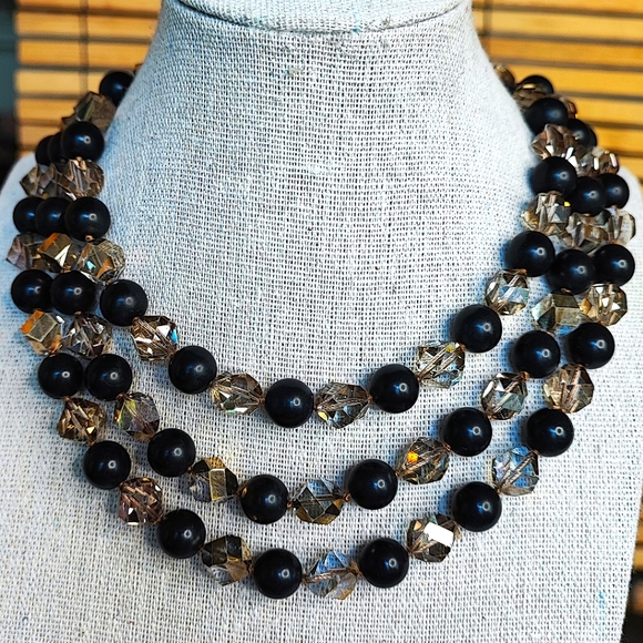 Triple Strand Glass Crystal Smoke Aurora Borealis Vintage Beaded Necklace Black - Picture 2 of 10